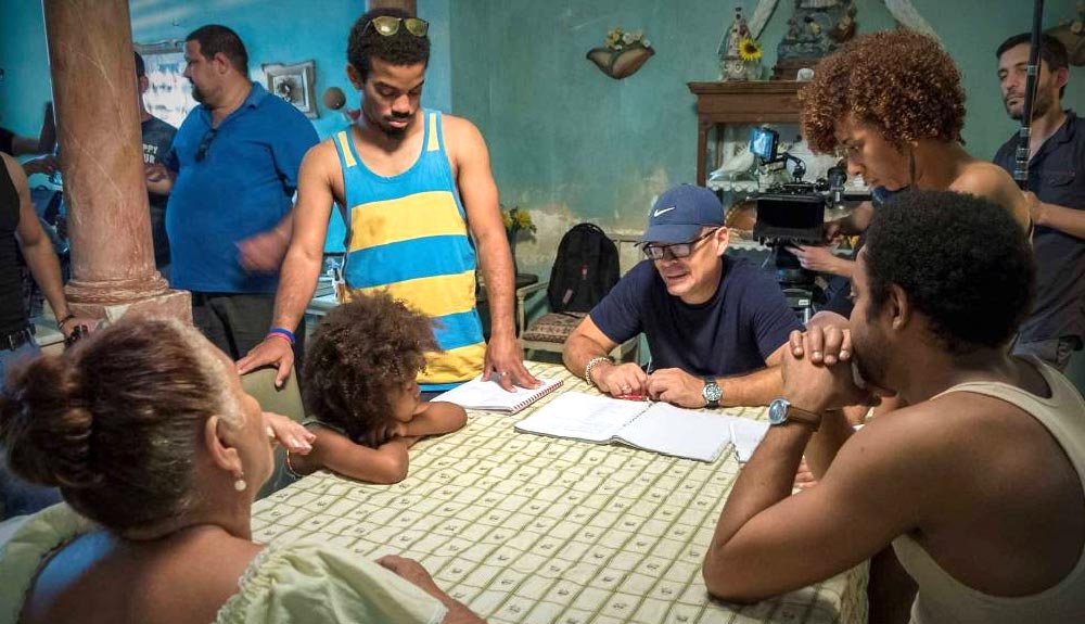 Writer-Director-Teacher Ernesto Daranas in Havana collaborating with the cast & crew of his award-winning film Conducta